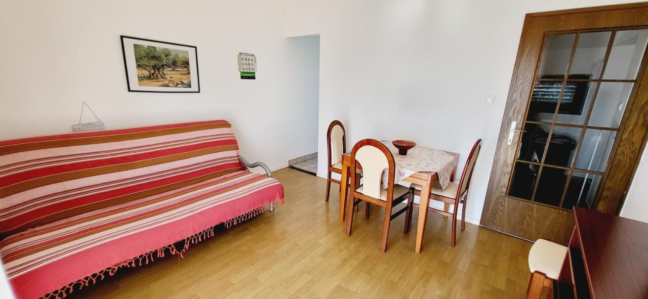 Apartments Italo By El-Pi Tours Njivice Eksteriør bilde